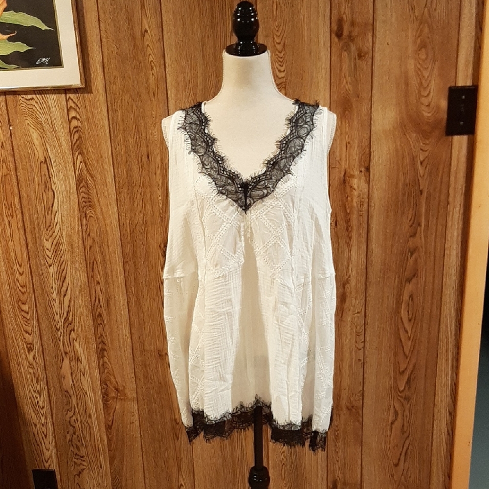 🥀🍋NWT POL White and Black Lace Cotton Gauze Eyelet Tank Top (S)🥀